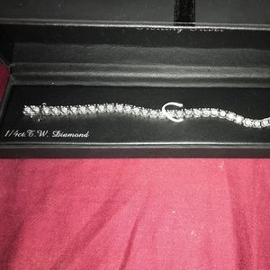 Sterling silver tennis braclet